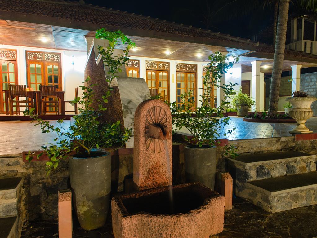 Czech House Villa Tangalle Buitenkant foto
